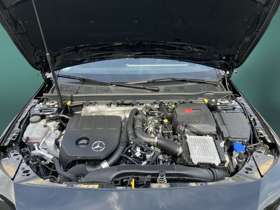 Mercedes-Benz CLA 200 - Imagem 13