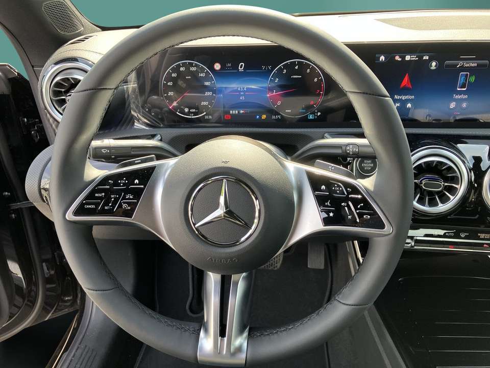 Mercedes-Benz CLA 200 - Imagem 14