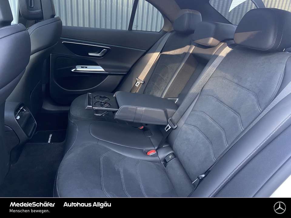 Mercedes-Benz E 220 - Imagem 15