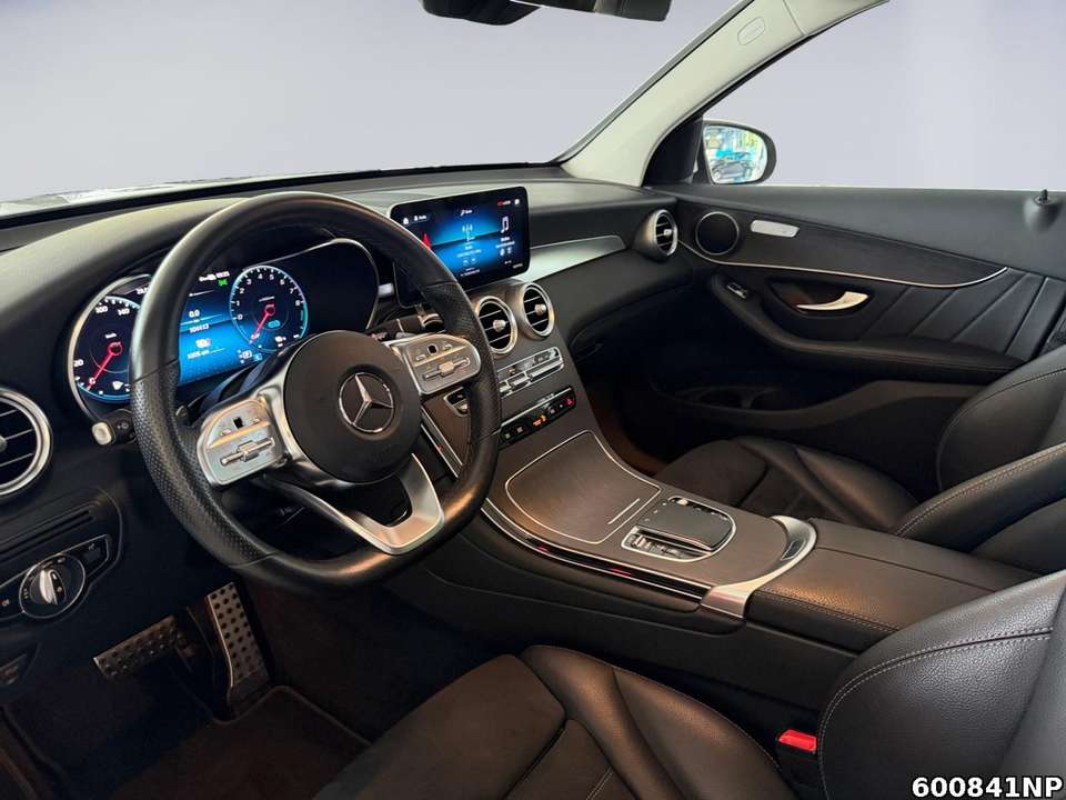 Mercedes-Benz GLC 300 - Imagem 6