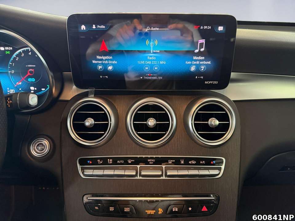 Mercedes-Benz GLC 300 - Imagem 8