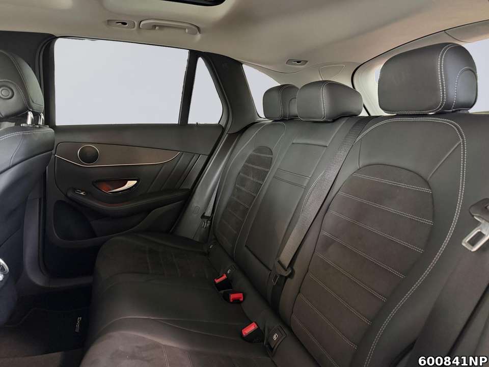 Mercedes-Benz GLC 300 - Imagem 9