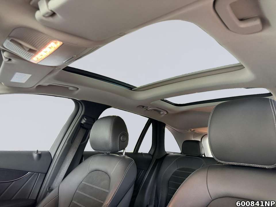 Mercedes-Benz GLC 300 - Imagem 10