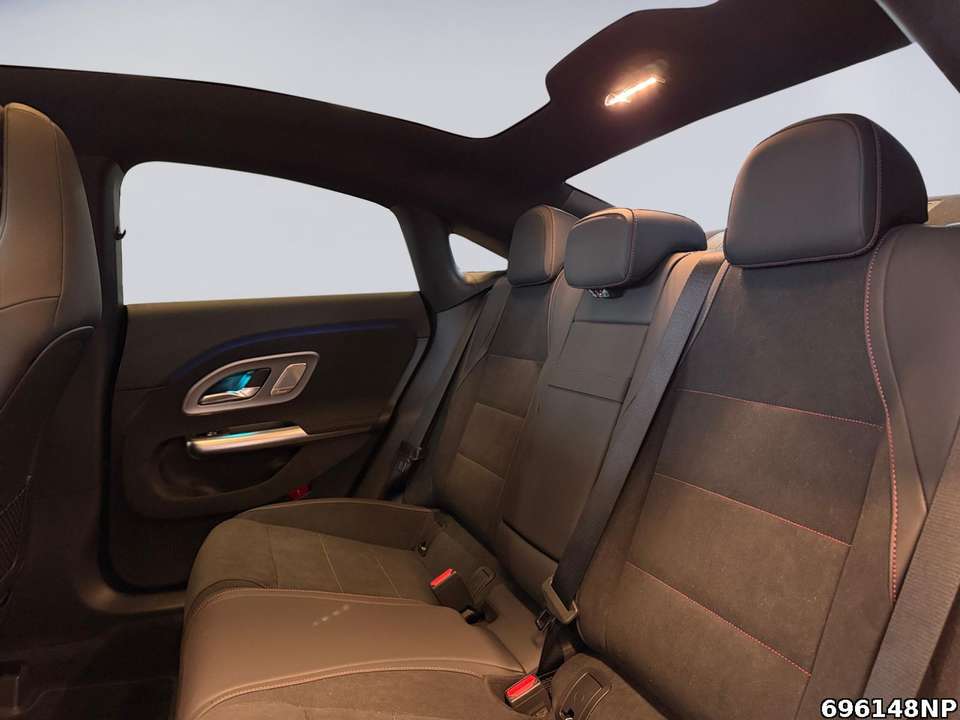 Mercedes-Benz CLA 200 - Imagem 11