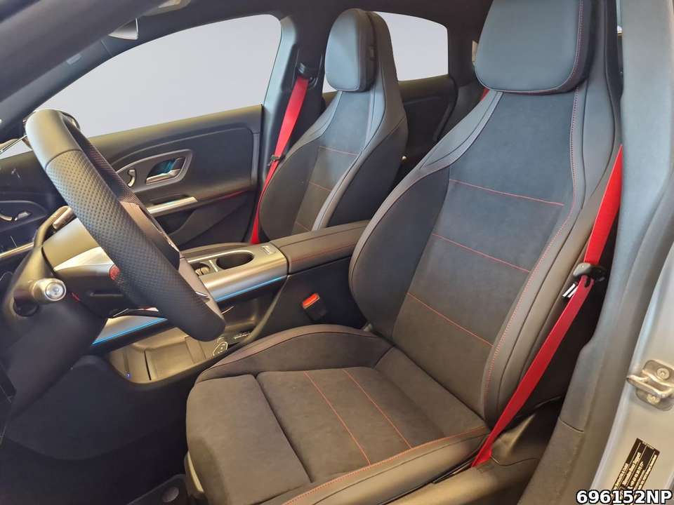 Mercedes-Benz CLA 200 - Imagem 10