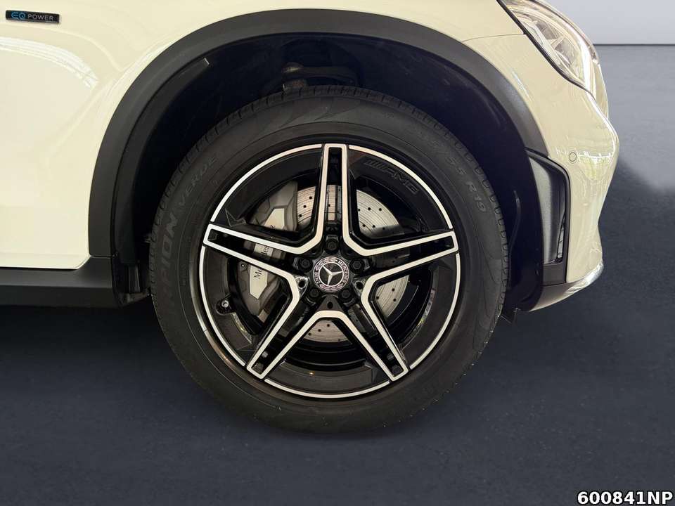 Mercedes-Benz GLC 300 - Imagem 12