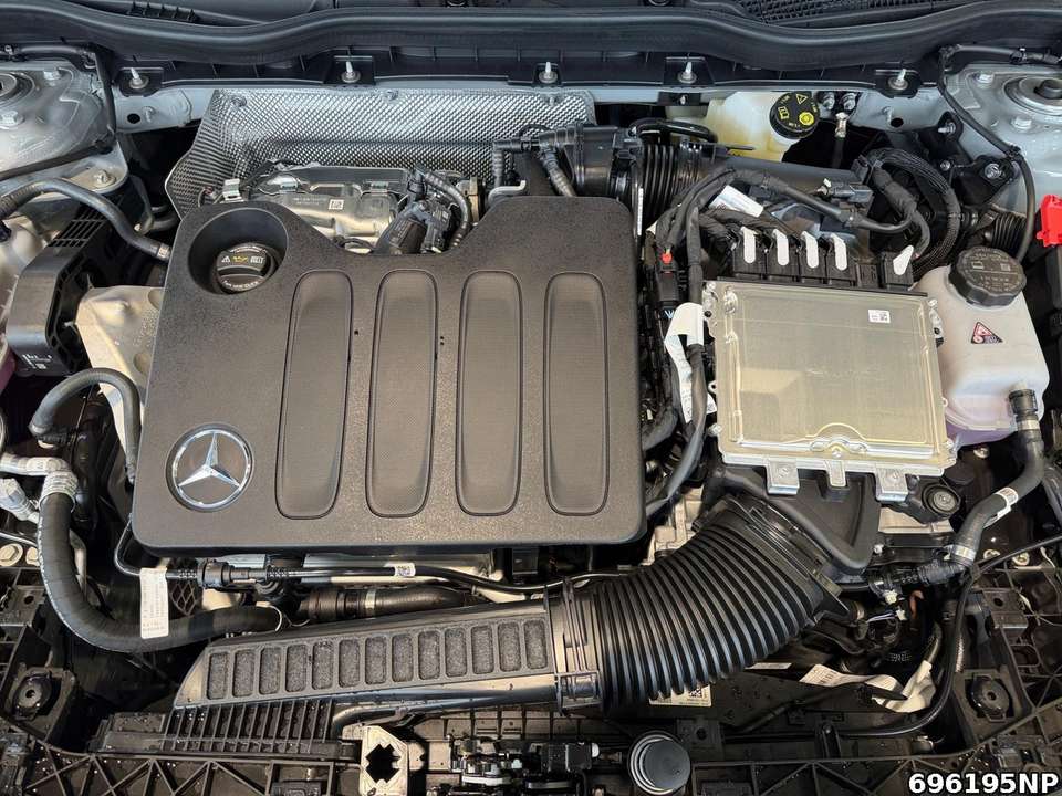 Mercedes-Benz CLA 200 - Imagem 7