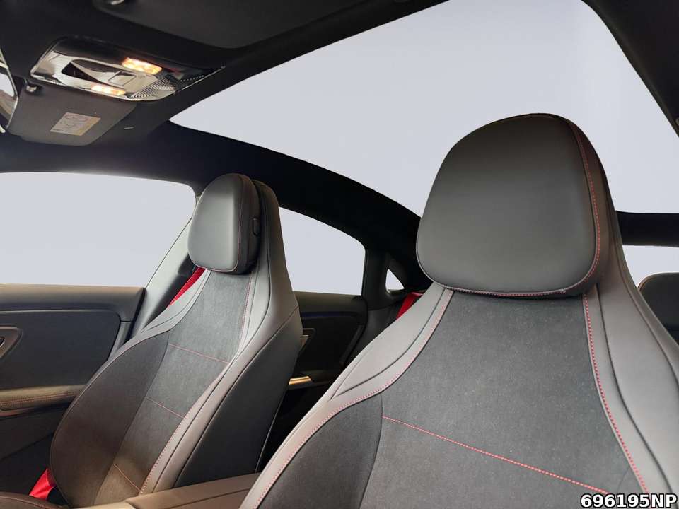 Mercedes-Benz CLA 200 - Imagem 13