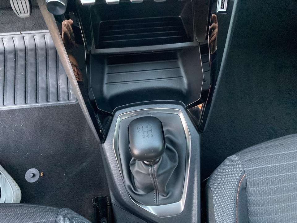 Peugeot 208 - Imagem 12