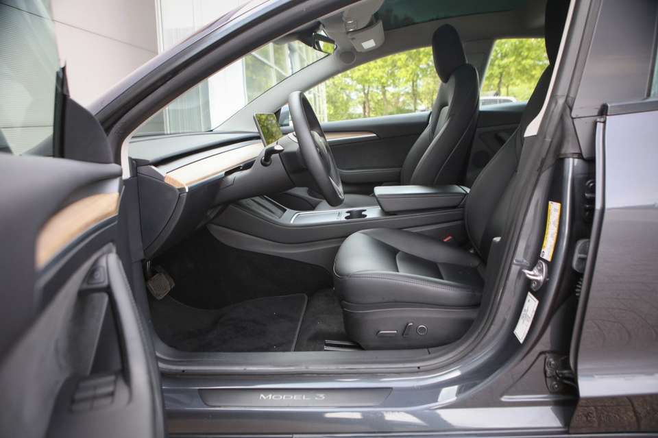 Tesla Model 3 - Imagem 5