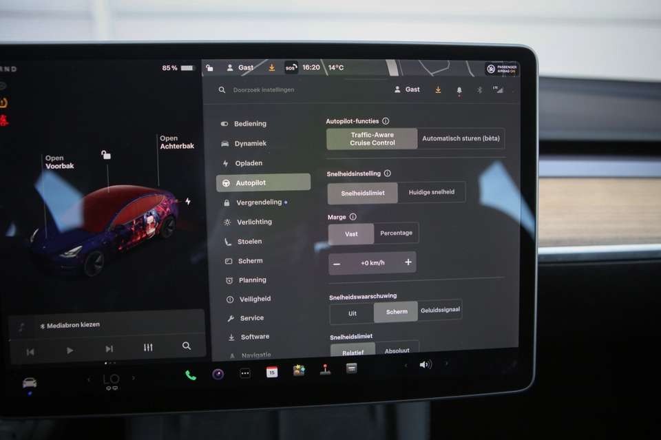 Tesla Model 3 - Imagem 11