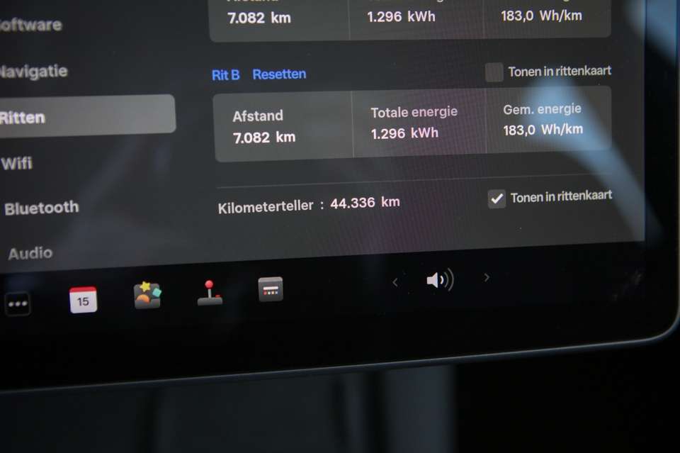 Tesla Model 3 - Imagem 13