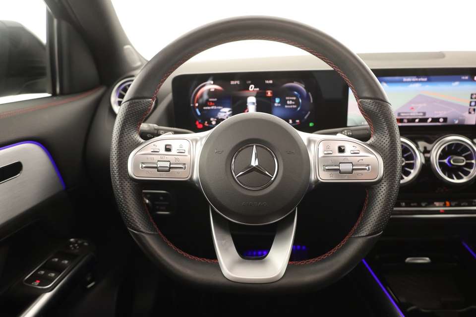 Mercedes-Benz GLA 250 - Imagem 13