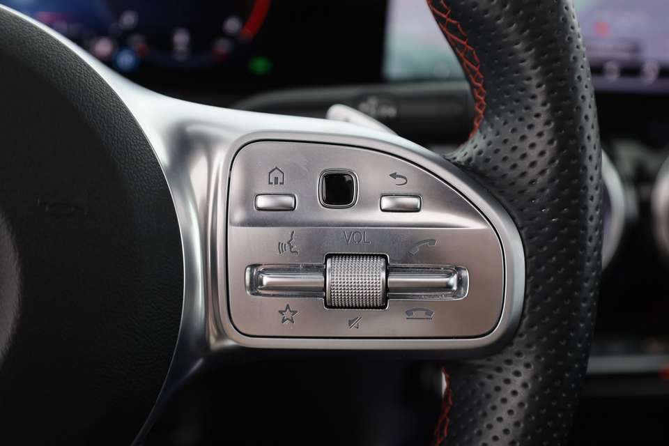 Mercedes-Benz GLA 250 - Imagem 15