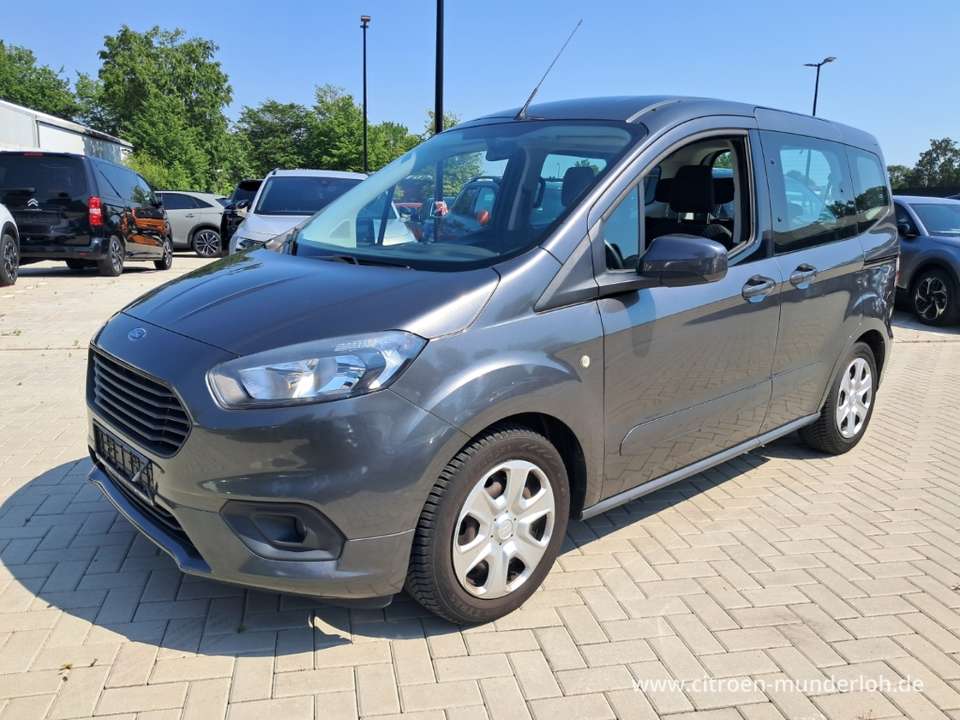 Ford Tourneo Courier - Imagem 1