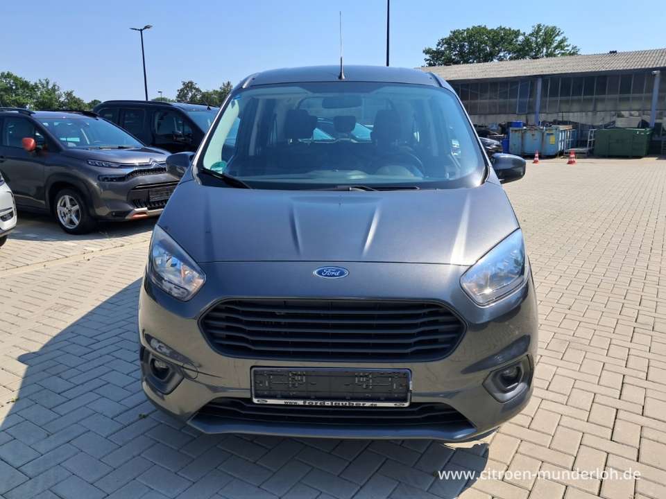 Ford Tourneo Courier - Imagem 2