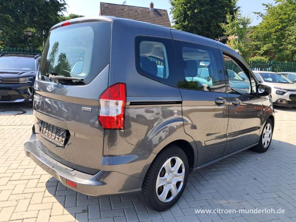 Ford Tourneo Courier - Imagem 4