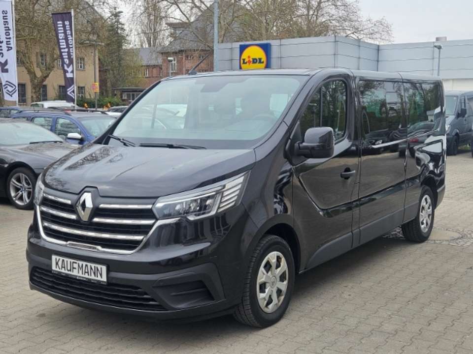 Renault Trafic - Imagem 1