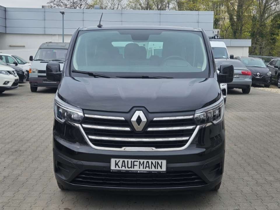 Renault Trafic - Imagem 2