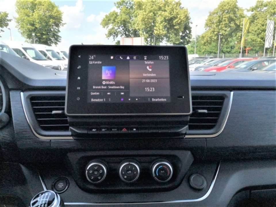 Renault Trafic - Imagem 11