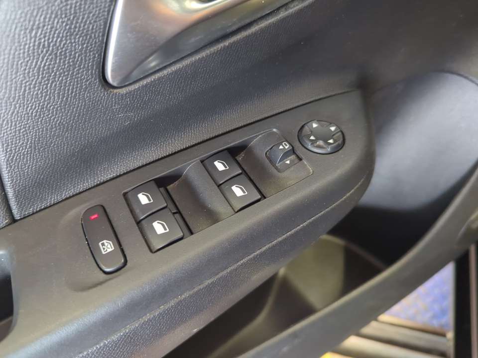 Opel Corsa - Imagem 13