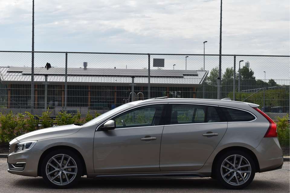 Volvo V60 - Imagem 3