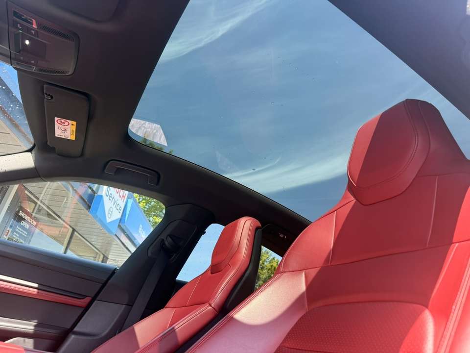 Porsche Taycan - Imagem 8