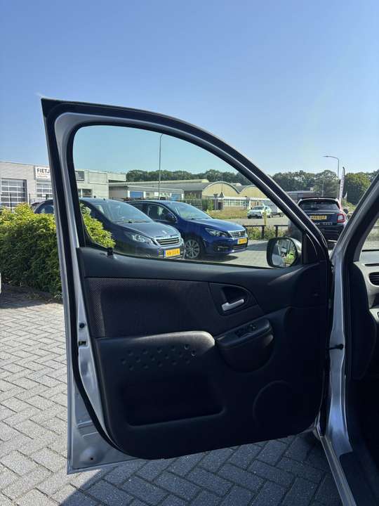 Toyota Yaris - Imagem 3