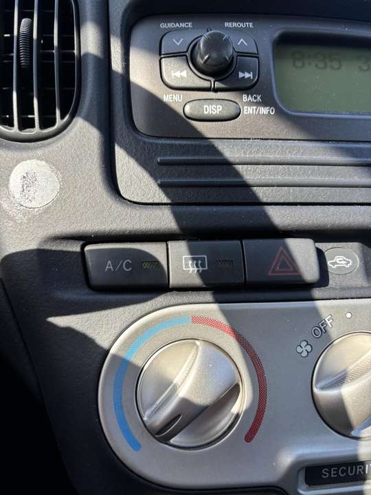 Toyota Yaris - Imagem 12