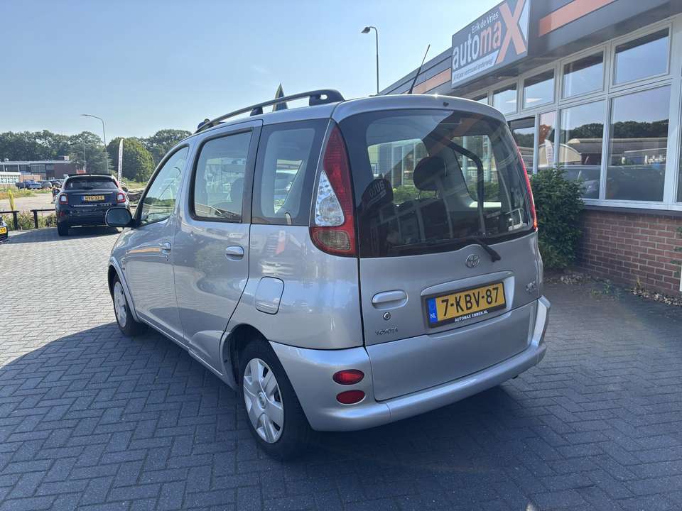 Toyota Yaris - Imagem 15