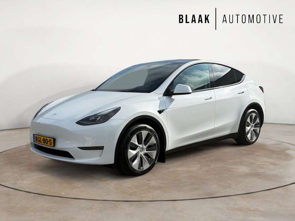 Tesla Model Y - Imagem 1