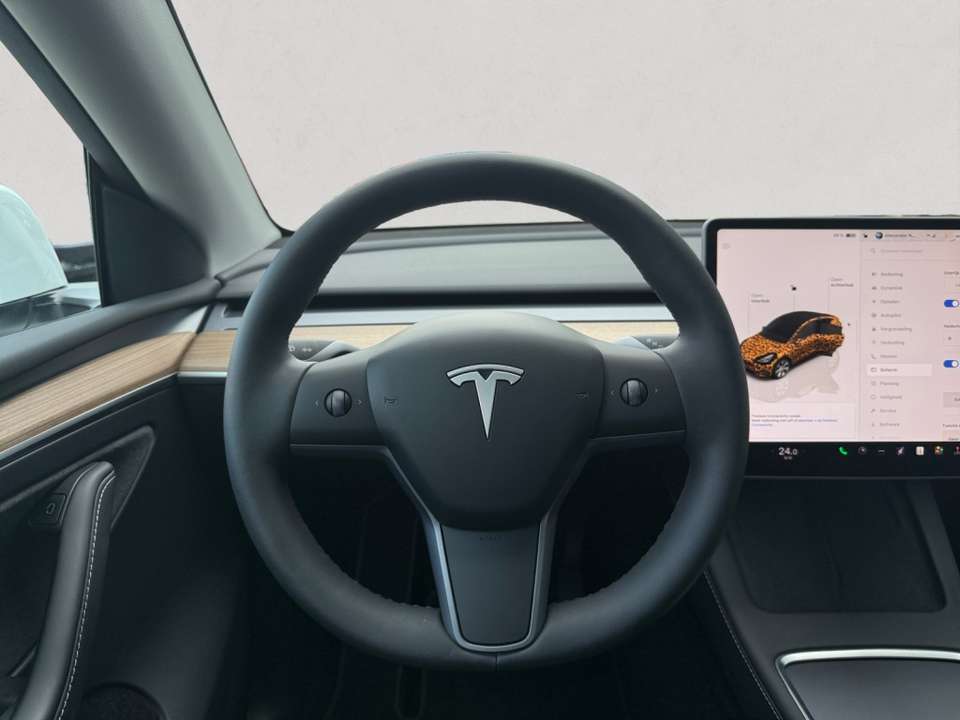 Tesla Model Y - Imagem 6