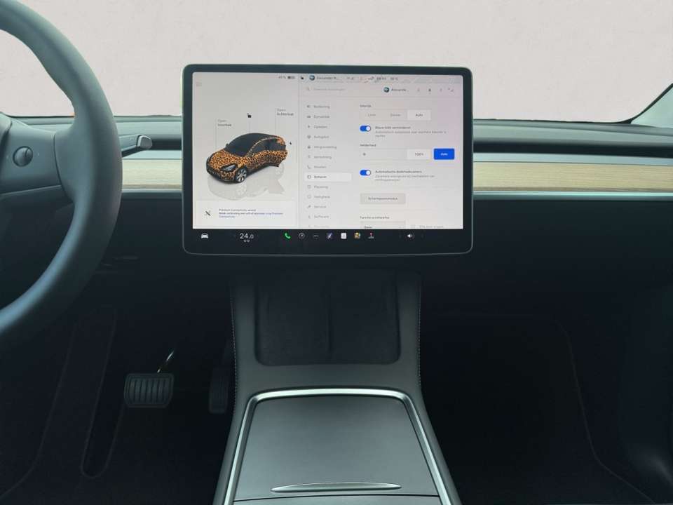 Tesla Model Y - Imagem 8