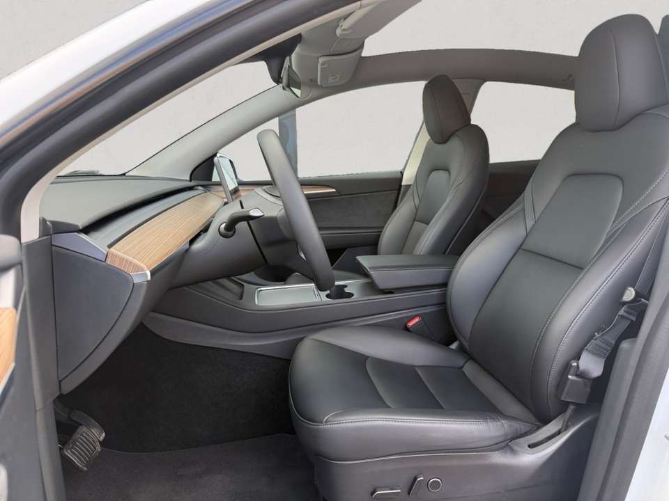 Tesla Model Y - Imagem 10