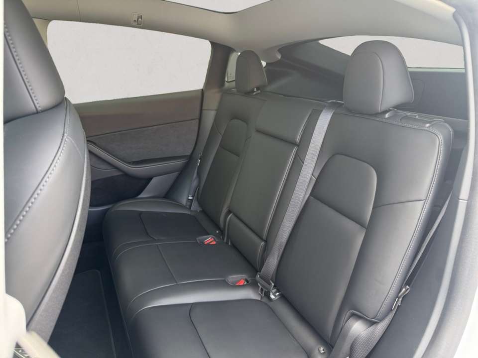 Tesla Model Y - Imagem 12