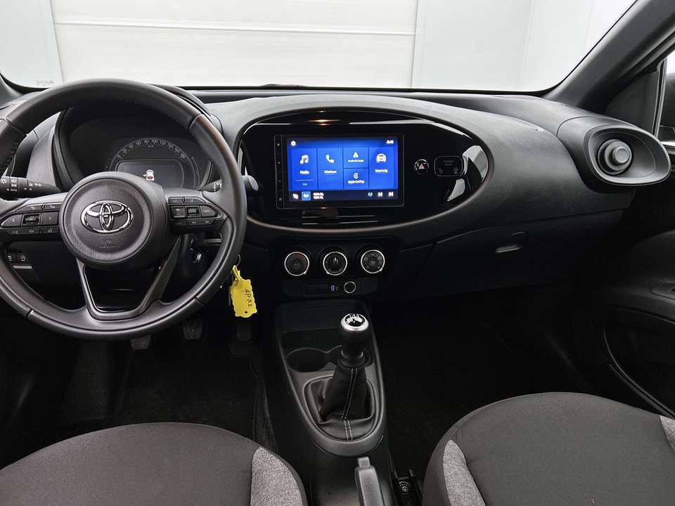 Toyota Aygo X - Imagem 4