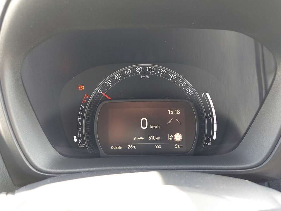 Toyota Aygo X - Imagem 6