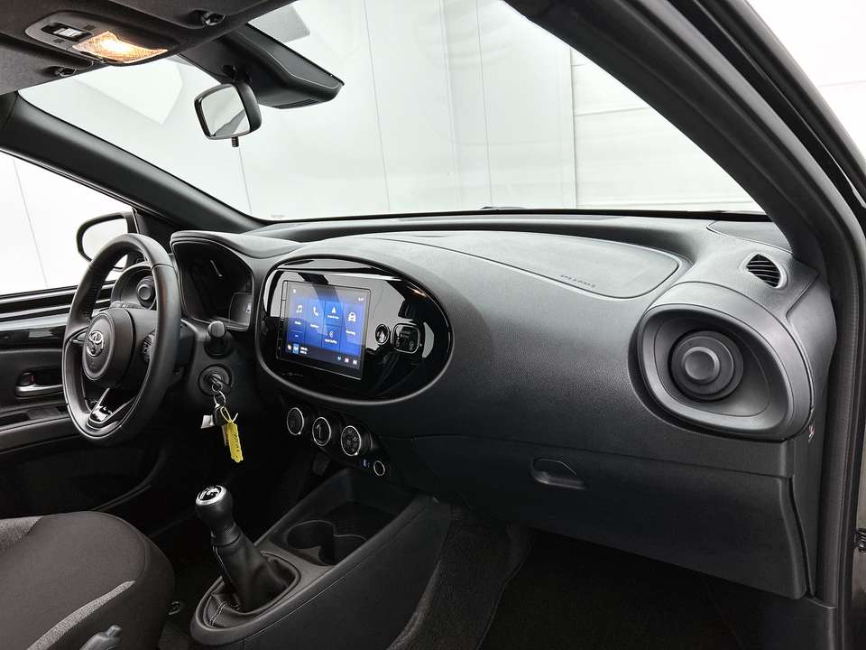 Toyota Aygo X - Imagem 6