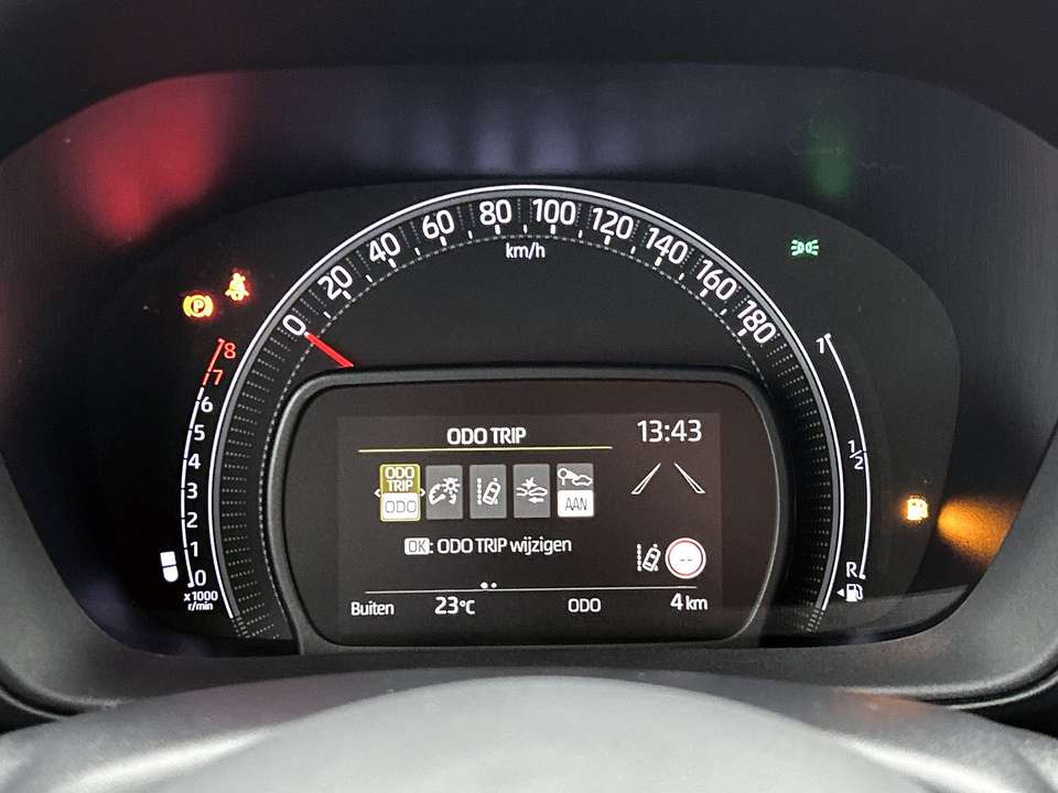 Toyota Aygo X - Imagem 5