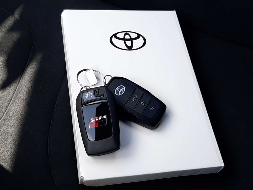 Toyota C-HR - Imagem 12