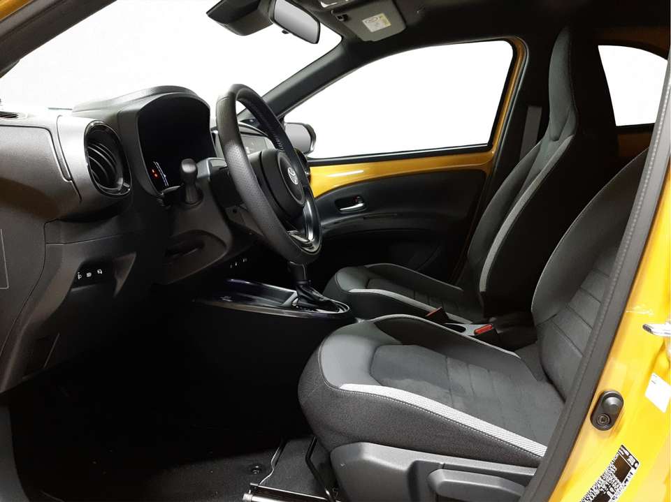 Toyota Aygo X - Imagem 12