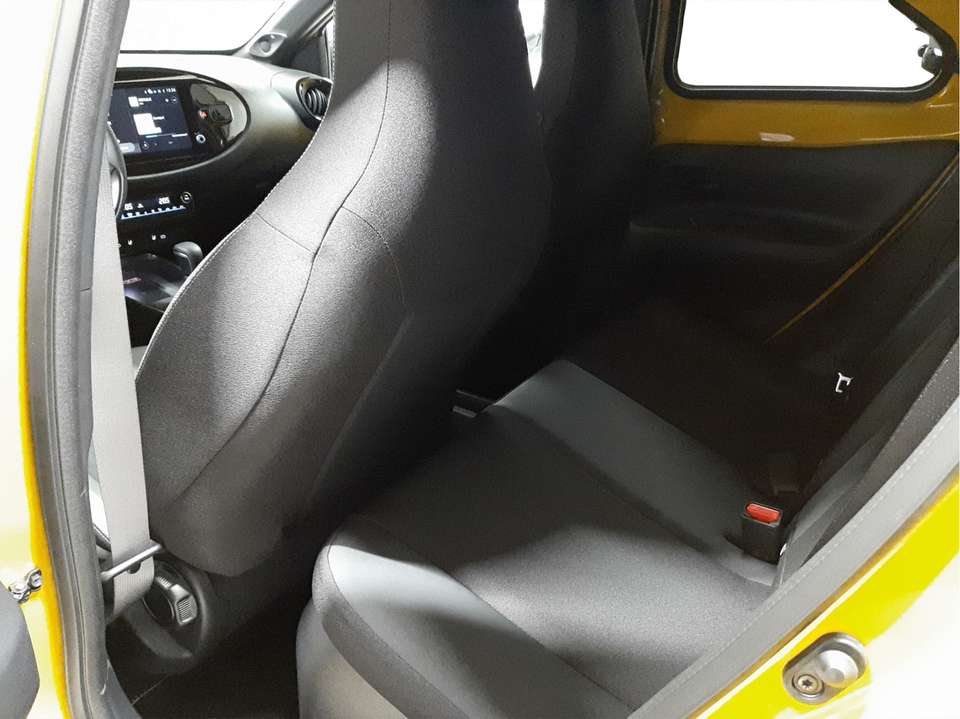 Toyota Aygo X - Imagem 13