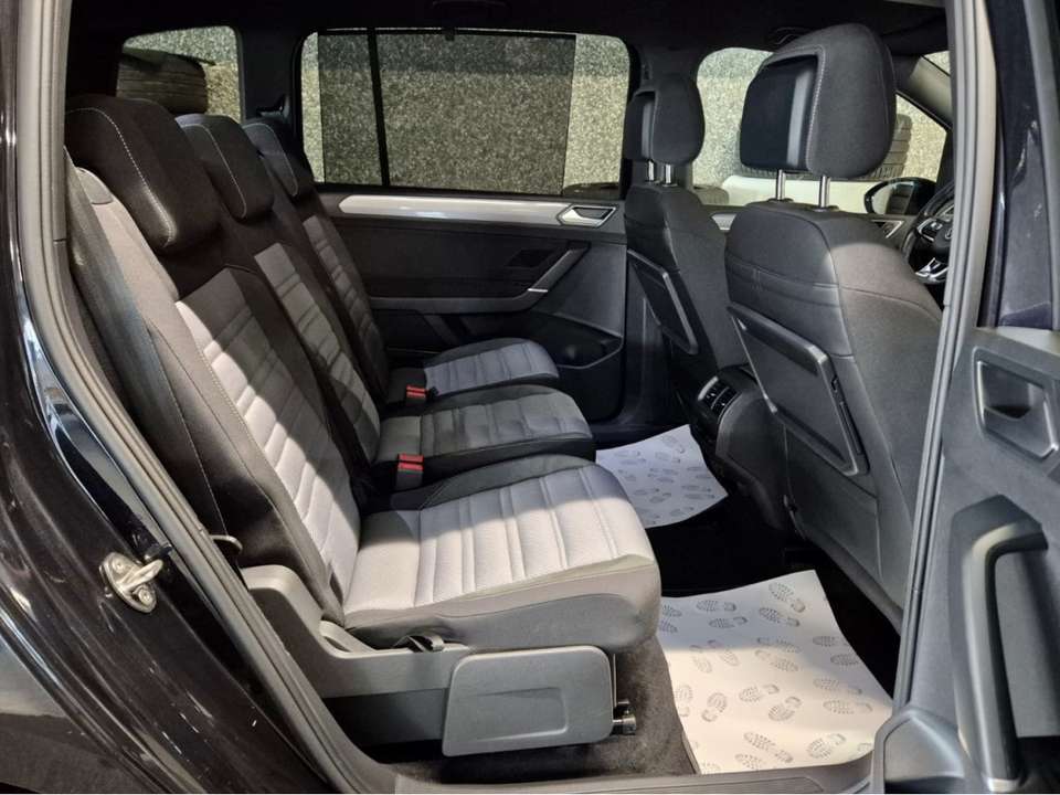 Volkswagen Touran - Imagem 5
