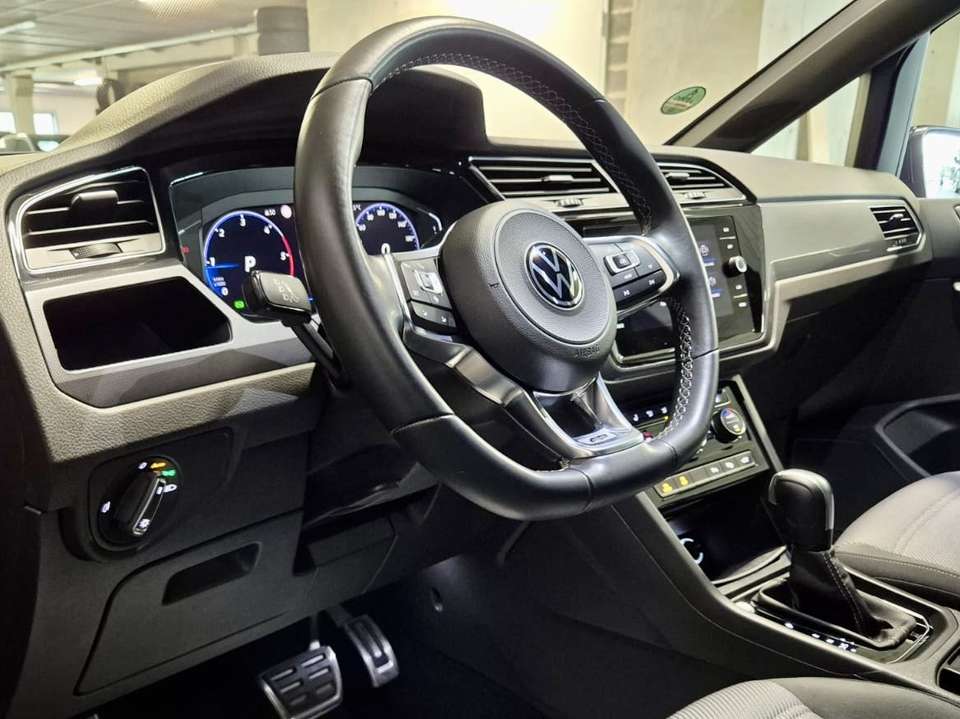 Volkswagen Touran - Imagem 12