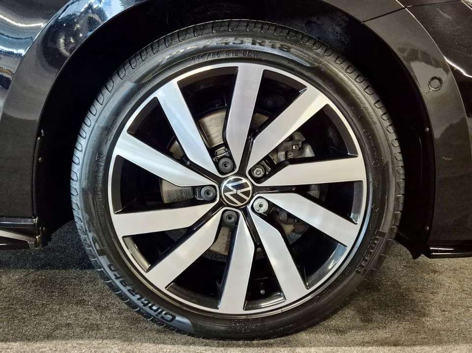 Volkswagen Touran - Imagem 14