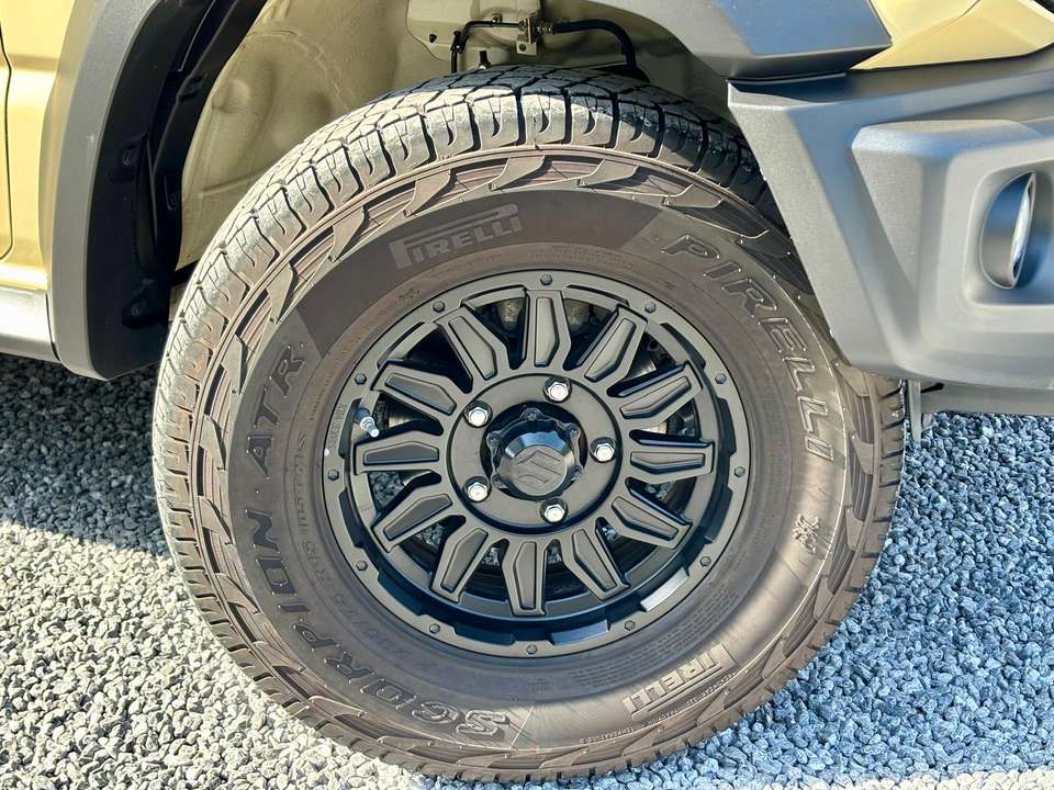 Suzuki Jimny - Imagem 14