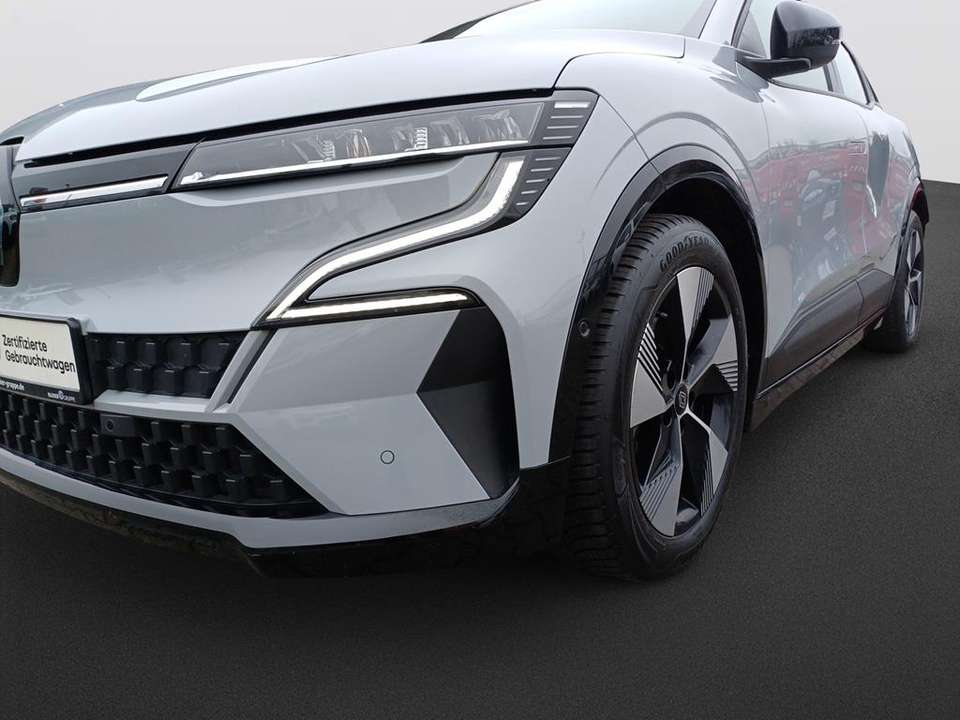 Renault Megane E-Tech - Imagem 10