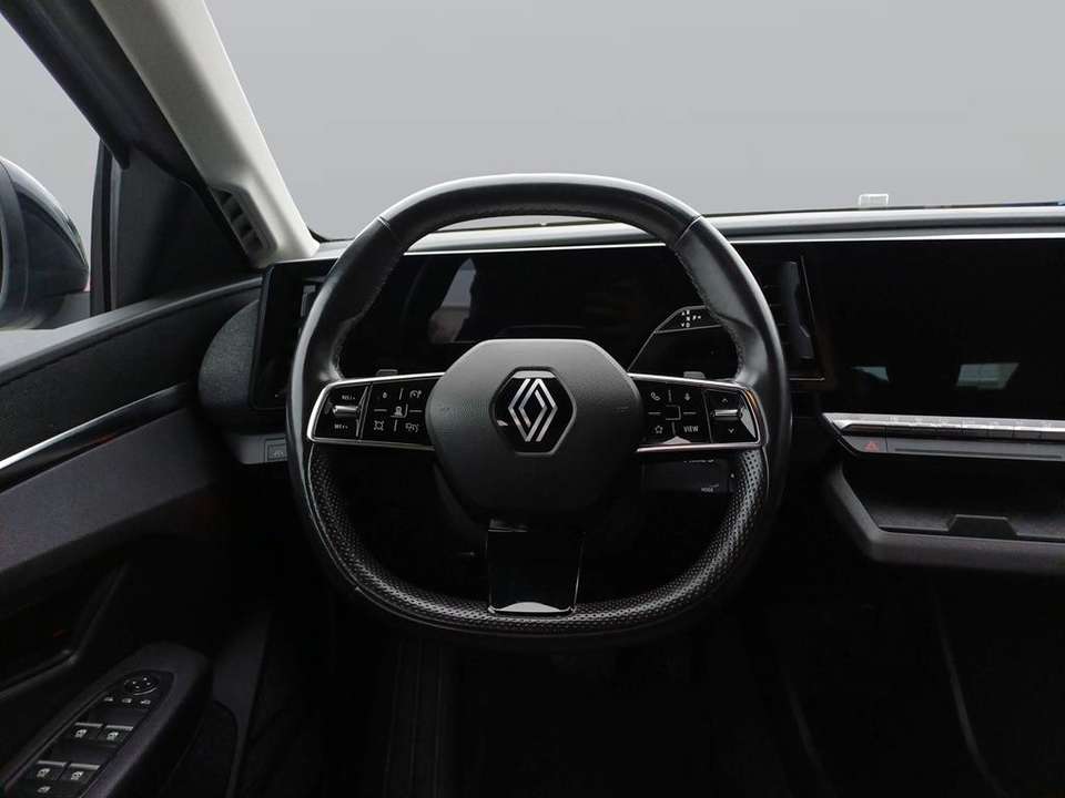 Renault Megane E-Tech - Imagem 14
