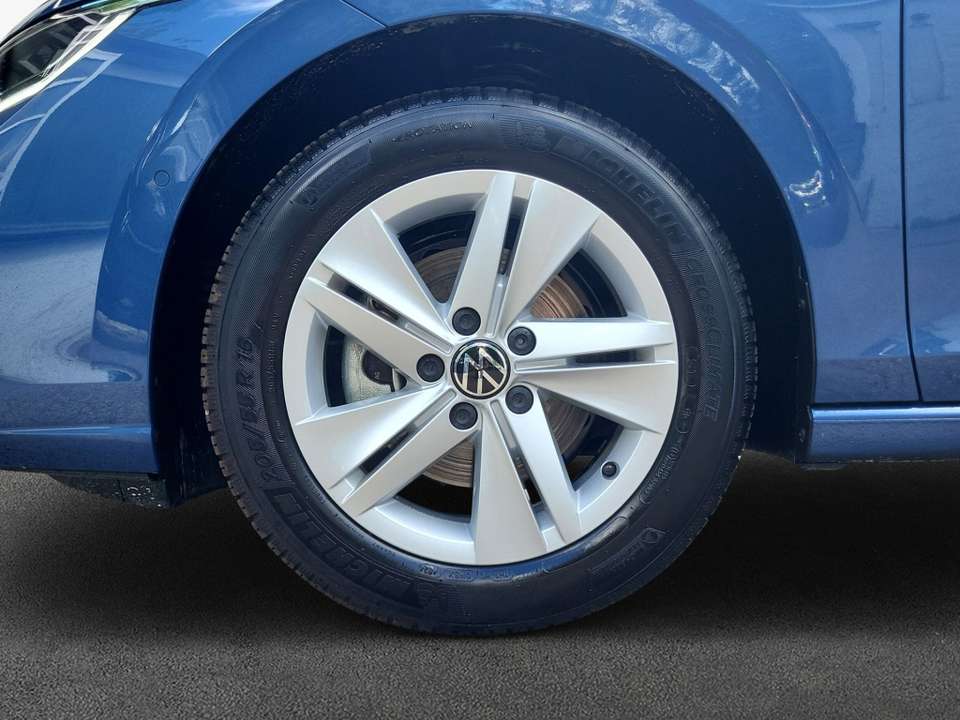 Volkswagen Golf - Imagem 9