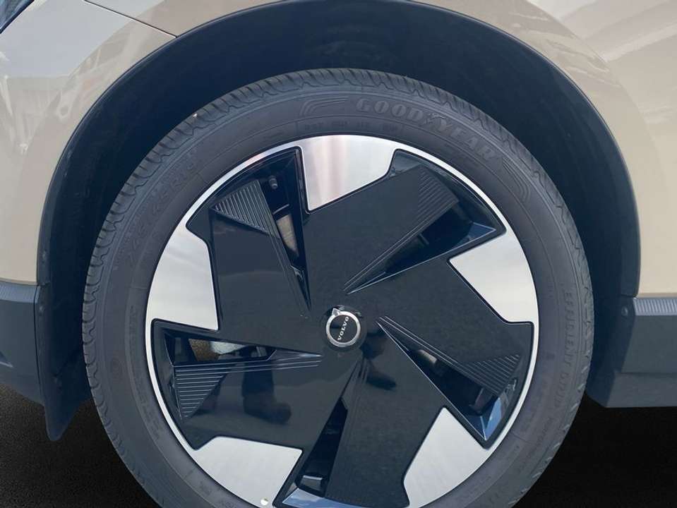 Volvo EX30 - Imagem 6